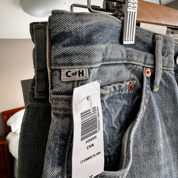 NWT Eva Denim. High-rise, wide-leg designed for a relaxed, baggy 100% cotton. - Picture 2 of 7